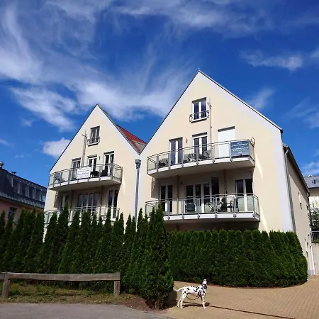 Strandstrasse 21 05 شقة *