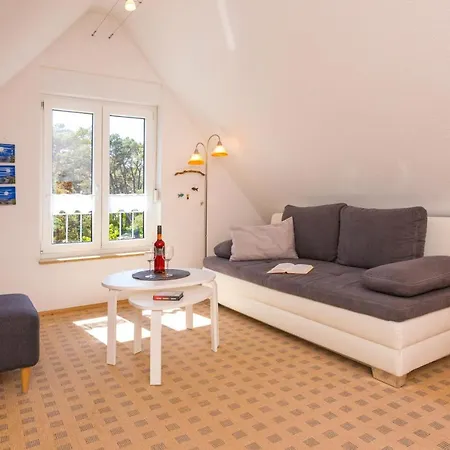 Strandstrasse 21 05 *