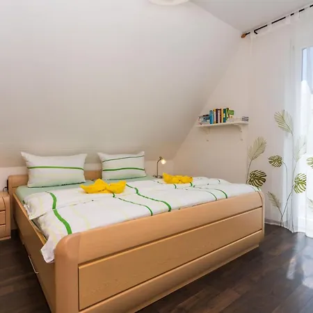 Strandstrasse 21 05 شقة *